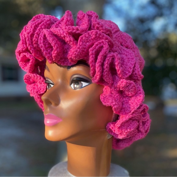 GrannySquare Ruffle Hat - Picture 3 of 3